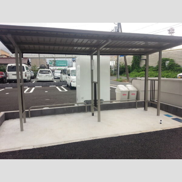 ルミエール 駐輪場