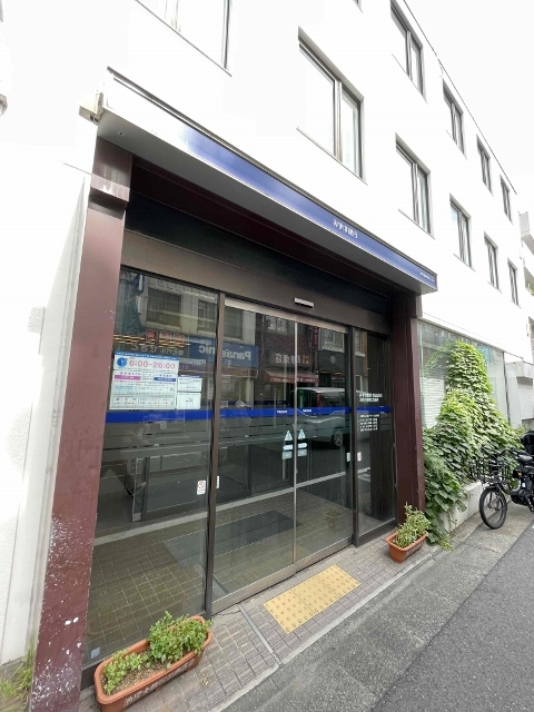 ガーラ・ヒルズ目黒東山2階 みずほ銀行