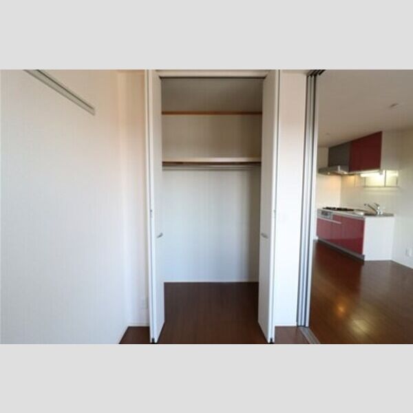 リ・サクラ　B クローゼット