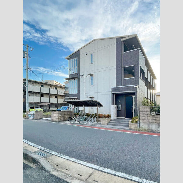 メルヴェーユ三郷中央　A105号室 外観