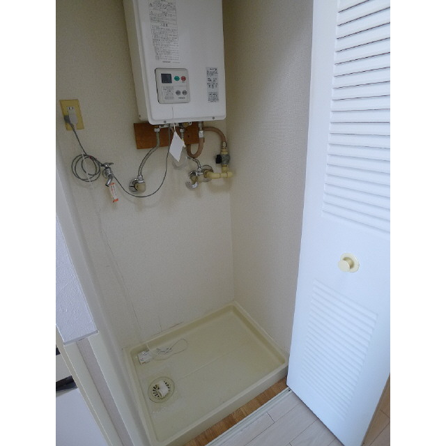 シーサイドビラ鵠沼0202号室 同建物別部屋の参考画像