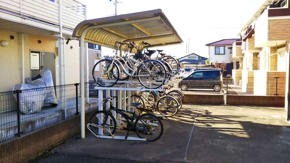 レオパレスエアル102号室 駐輪場