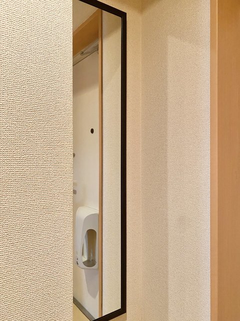 クロシェット綱島 姿見で身だしなみチェック