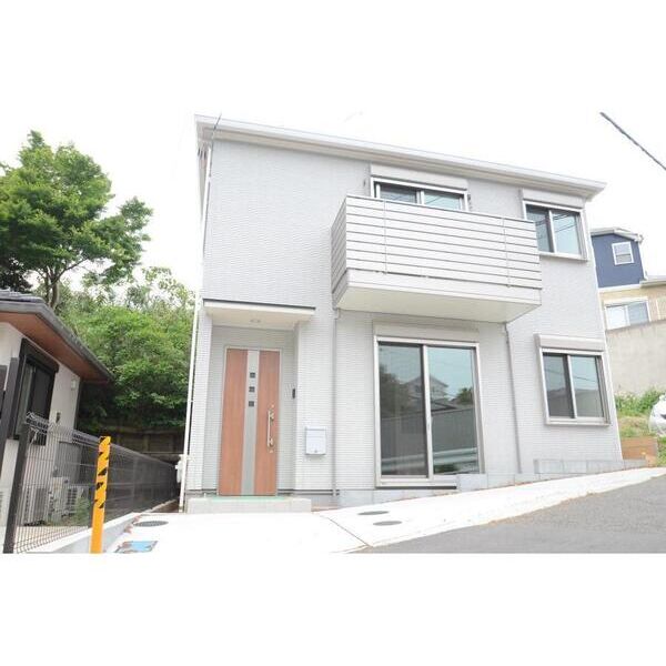 藤沢市藤沢5丁目戸建 エントランス