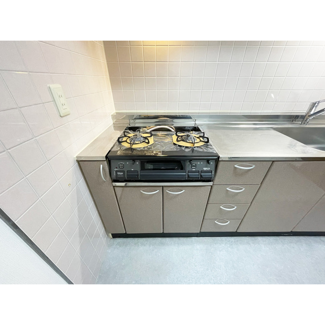 ルクレ川口イースト0702号室 コンロ