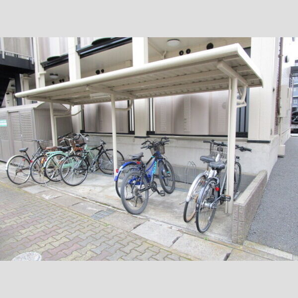 ドミールシャルマン 駐輪場