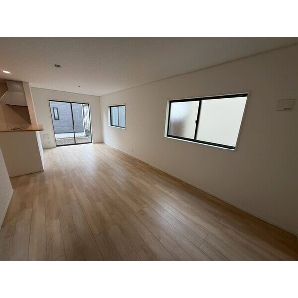 クレイドルガーデン野田市尾崎第16　4号棟 リビング