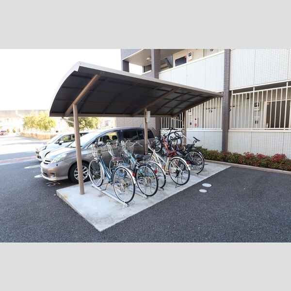 メルヴェーユ三郷中央　A 駐輪場