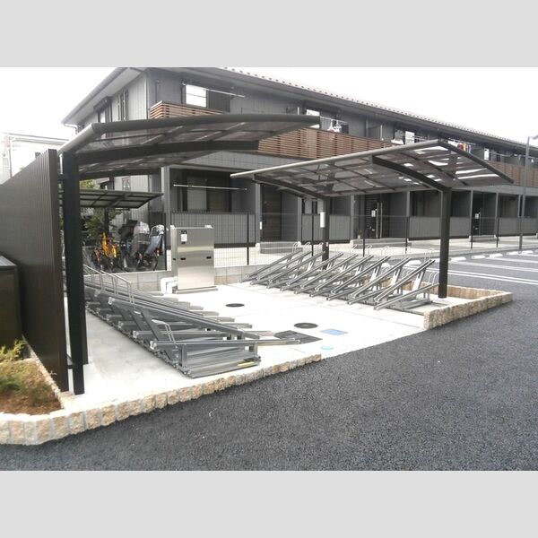 レジデンス新宿 駐輪場