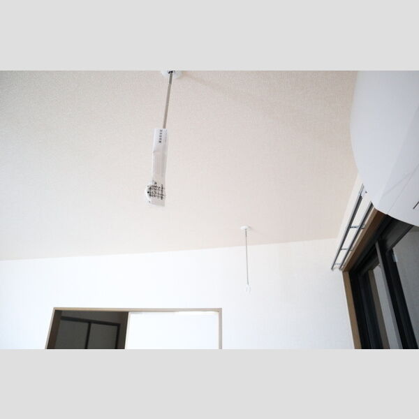 グリーンパーク笹目205号室 室内物干し