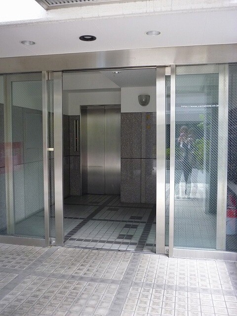 第6メゾンドヨシノ エントランス