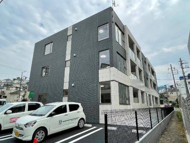 サンフォレスタ３番館 外観写真（昼）