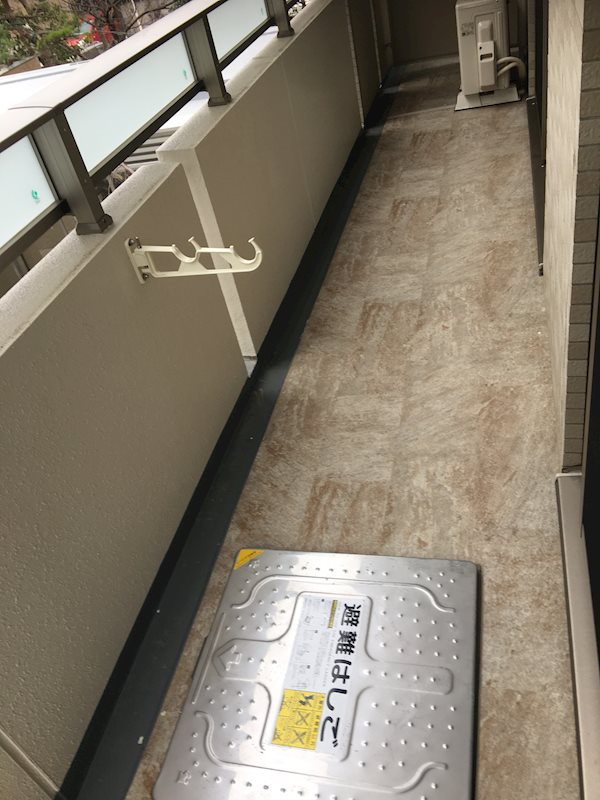 桜テラス バルコニー