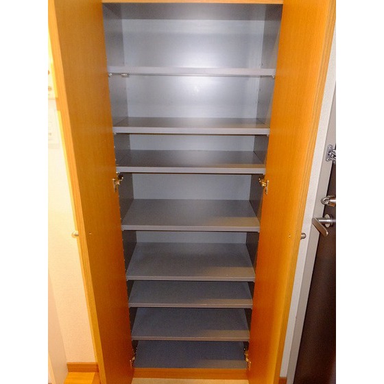 リリエンベルグ弐番館 シューズBOX