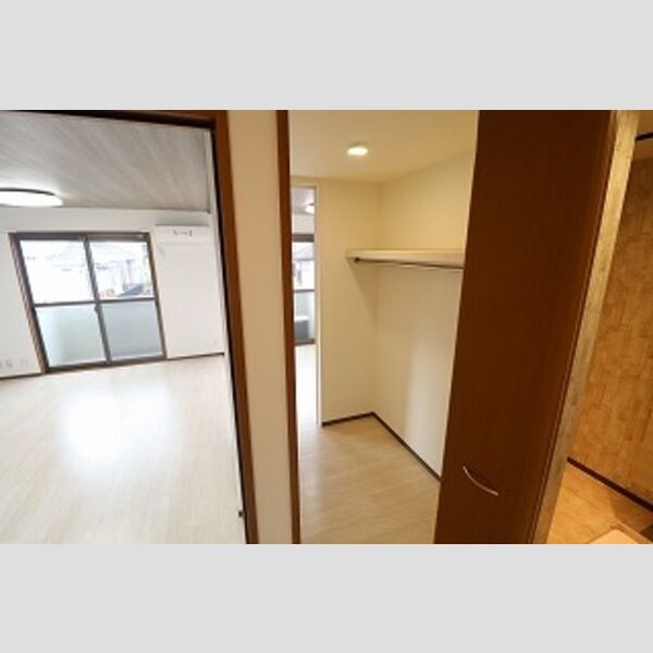 アルカイックシャトー　西館 ウォークスルークローゼット