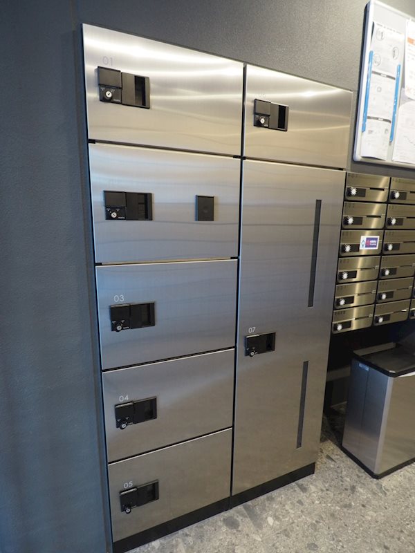 デュオフラッツ飯田橋ＷＥＳＴ4階 宅配ボックス