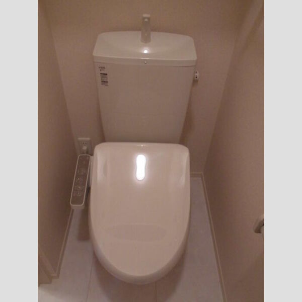 ウエスト レジデンス 温水洗浄暖房便座