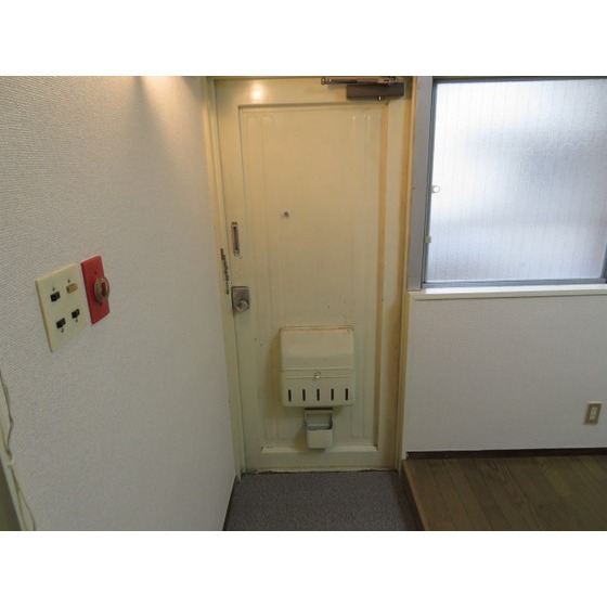 コーポ四季0203号室 玄関