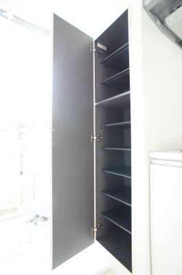 リブリ・モーリー 玄関