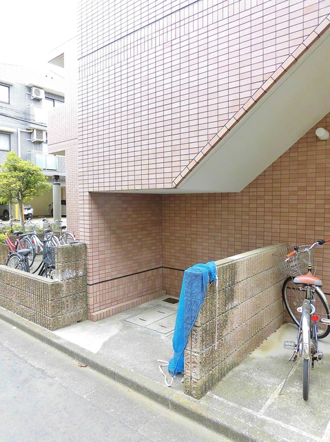 コートフローラ0207号室 専用ゴミ置場