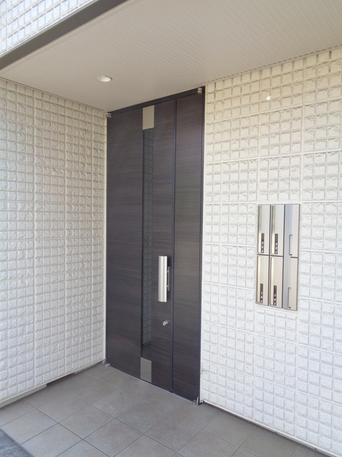 Ｃａｓａ　Ｖｉｌｌａ（カーサ　ヴィラ） エントランス