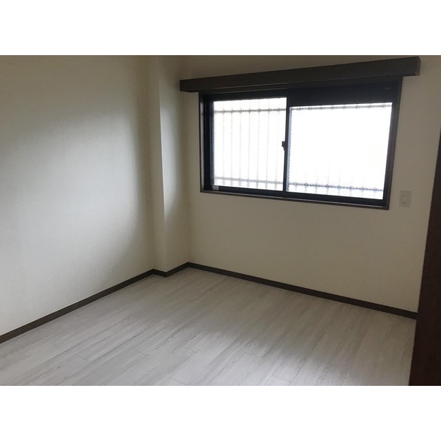 モンメール大磯208号室 内観