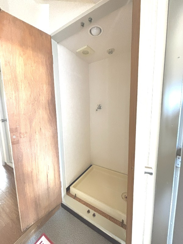 ライオンズマンション町田第66階 室内洗濯機置き場　扉付き