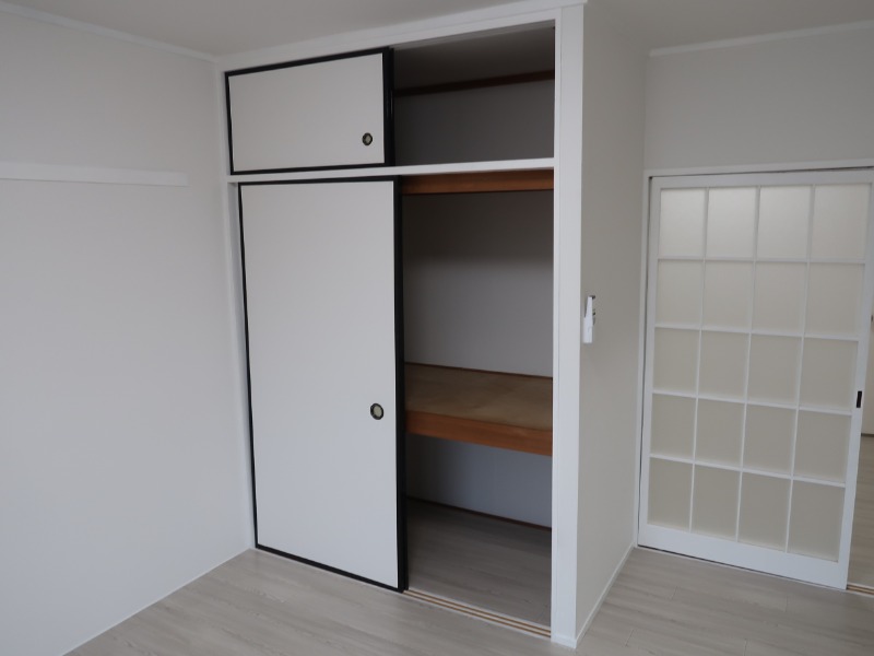 サンシャインヒルズ 収納