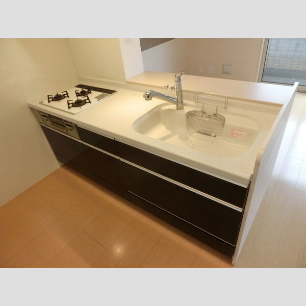 ゼルコバリーフ システムキッチン