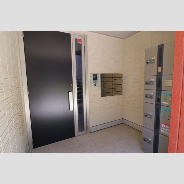 ウィステリア305号室 エントランス