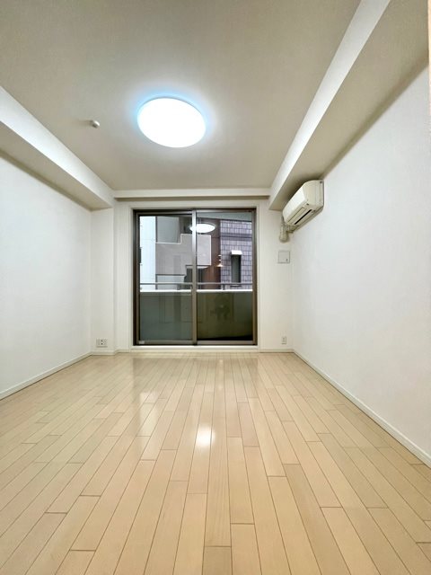 レジディア神田岩本町 寝室