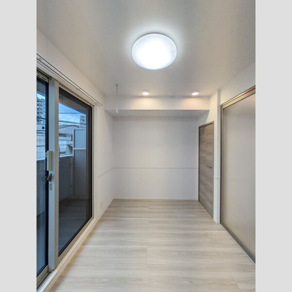 グラナーデ高野台202号室 洋室