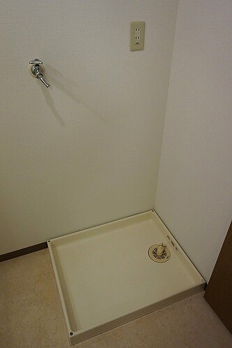 ライオンズプラザ平塚見附町7階 室内洗濯機置場　※前回募集時2020年5月の写真