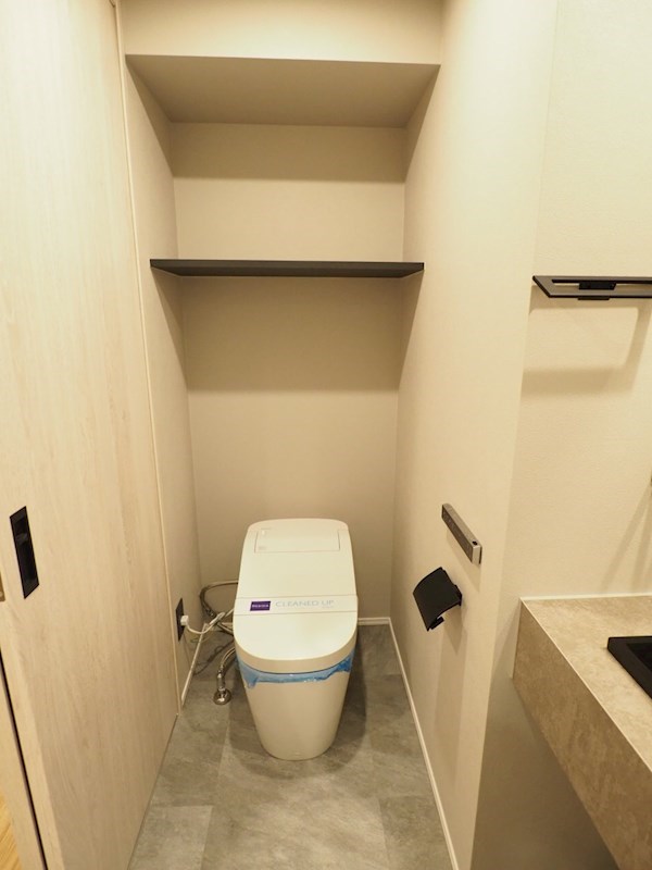 レジディア中目黒Ⅱ3階 トイレ