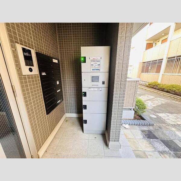 本郷の杜 ソグレ103号室 宅配BOX