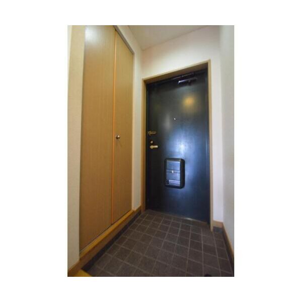 ヴォーヌング習志野台504号室 玄関