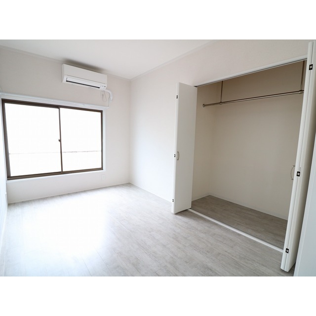 パールコーポ202号室 内観