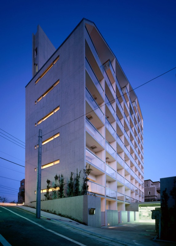 イプセ学芸大学3階 外観