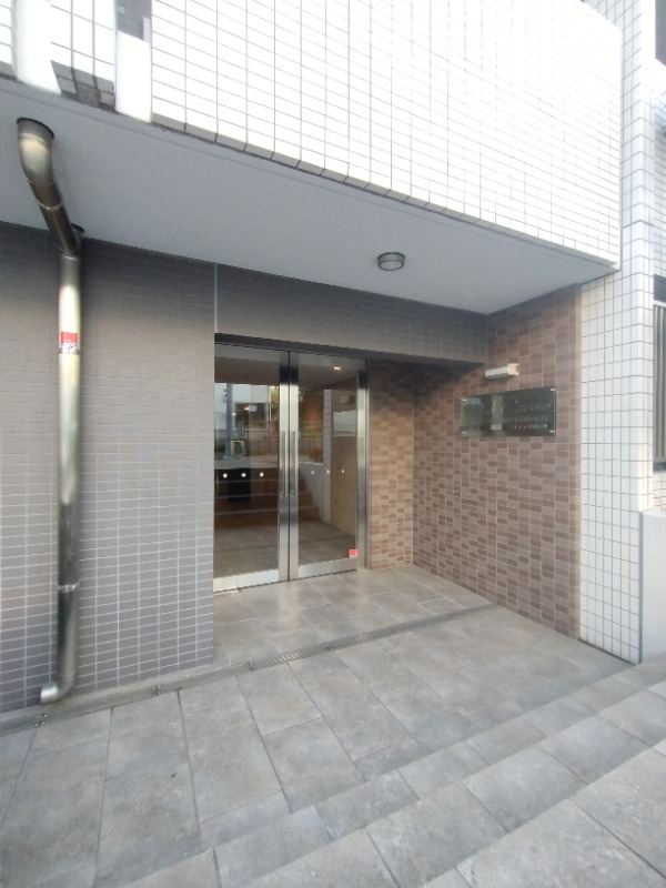 ディアレイシャス世田谷上町 エントランス