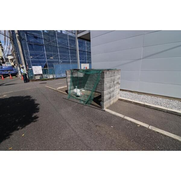 コニファー エントランス