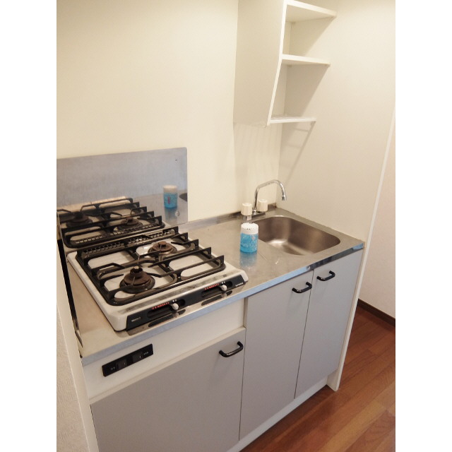 アンプルール フェール アミーⅡ106号室 キッチン