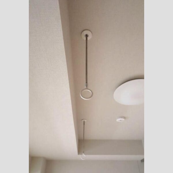 サンジョイアゼロ204号室 室内物干し