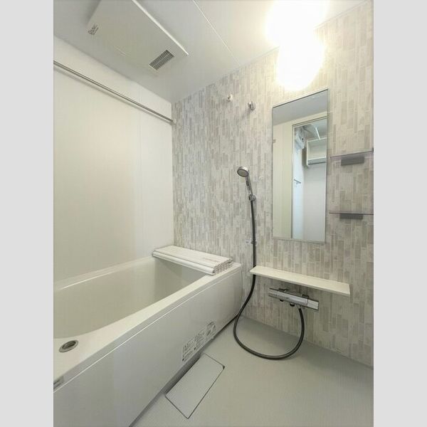 GRAND湘南　B棟205号室 お風呂