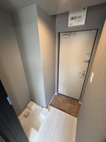 ルミナ境之谷203号室 玄関