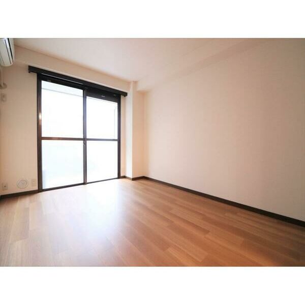 TRYプラザ205号室 リビング