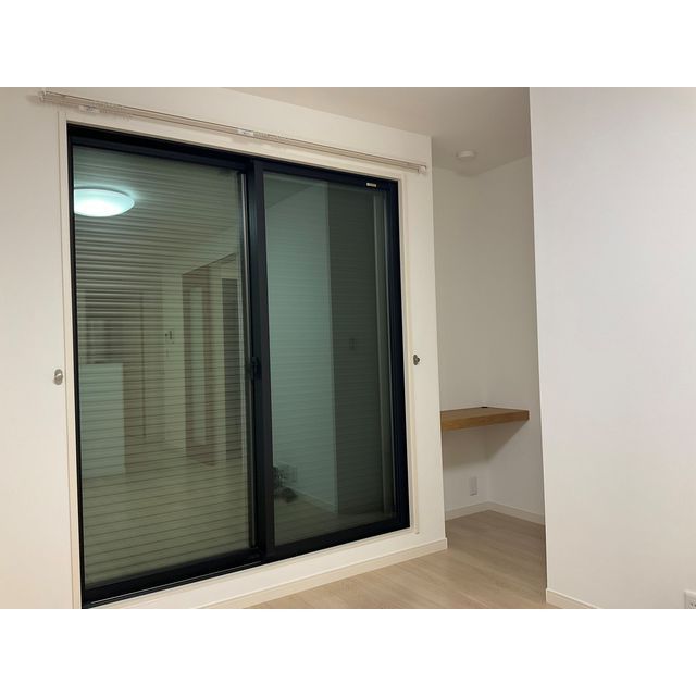 M・プーロニンフェア201号室 リビング