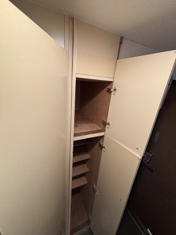 ホームズ駒沢4H号室 収納