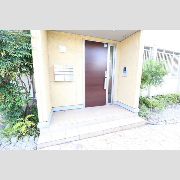 コリーヌオッツ202号室 エントランス