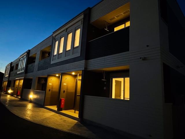 Ｐｌａｎｔｏｉｒ　Ｍｕｋａｉｈａｒａ（プラントワール向原） 外観写真（夜）