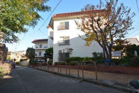 メィゾン昌明2階 外観